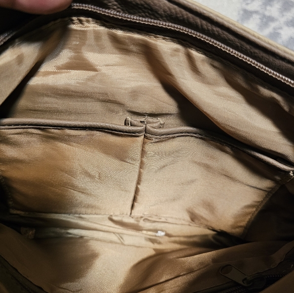 MultiSac bag with neutral background tan and brown vinyl purse - Picture 8 of 10